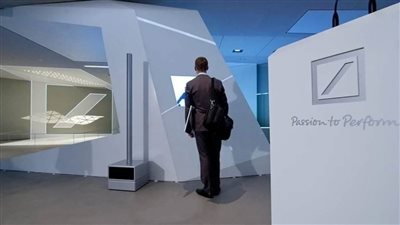 خبر مفزع لمصرفيين العالم.. البنوك تتجه للاستغناء عن العنصر البشرى