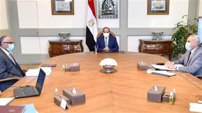 تفاصيل اجتماع الرئيس السيسى مع محافظ البنك المركزي ونائبيه