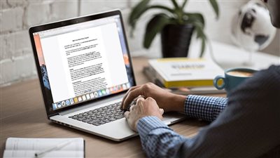 بنوك أوروبا وأمريكا تعاود استدعاء الموظفين العاملين من الخارج وسط تحذير ضريبي