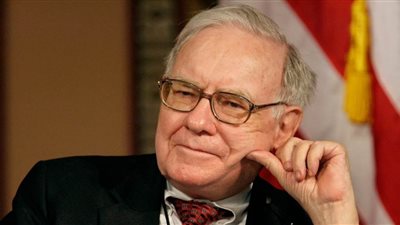 وارن بافت يخسر 1.6 مليار دولار في يوم واحد.. اعرف السبب