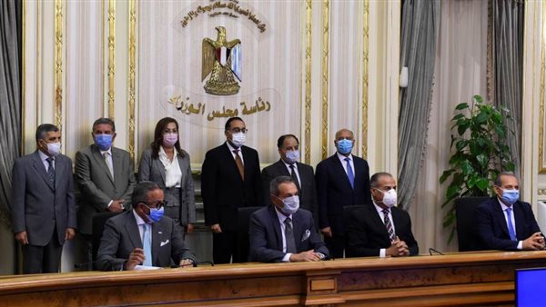 جانب من توقيع مراسم