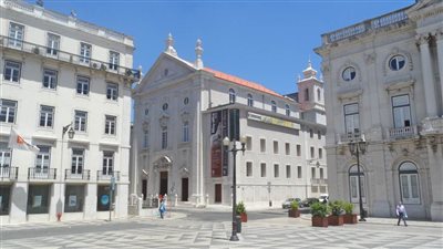 بنك البرتغال المركزي: المديونية المفرطة قد تؤدي إلى انخفاض الاستثمار