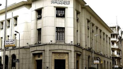 البنك المركزي: انخفاض عجز الميزان التجاري غير البترولي بنحو 2 مليار دولار 