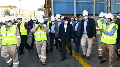 الملا: توطين التصنيع المحلى للمعدات والمهمات البترولية اللازمة للأنشطة والمشروعات القومية