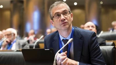 محافظ بنك إسبانيا السابق: تحول هيكلي في الأعمال المصرفية الأوروبية خلال العقدين الماضيين