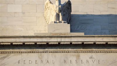 البنك الفيدرالي يؤكد مواصلة التسهيل الكمي لاستقرار الأسعار وتقليل البطالة