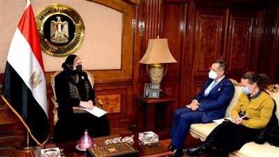 وزيرة التجارة: حريصون على توسيع التعاون الاستثماري مع سويسرا.. و960 مليون دولار حجم التبادل التجاري