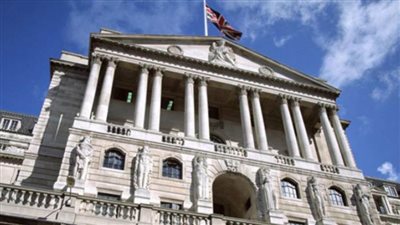 محافظ بنك إنجلترا المركزي يدافع عن إجراءاته الأخيرة