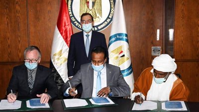 توقيع 10 عقود للبحث عن الذهب باستثمارات 11 مليون دولار