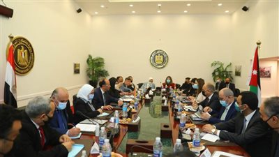 وزيرة التعاون الدولي تعقد اجتماع تحضيري بحضور وزيري التجارة والصناعة والطاقة الأردنيين