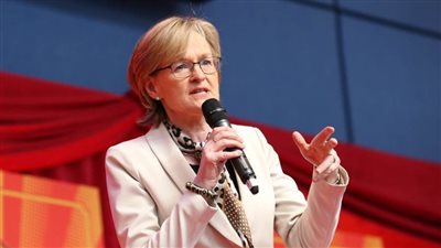 المفوض الأوروبي للاستقرار المالي: هناك حاجة للوائح صارمة لإعادة هيكلة للقروض المتعثرة