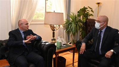 وزير الإسكان يبحث مع السفير المغربي بالقاهرة سبل تعزيز الاستثمارات المُتبادلة