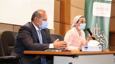 هشام عكاشة: الحفاظ على البيئة ومواردها جزء رئيسي من استراتيجية البنك الأهلي المصري