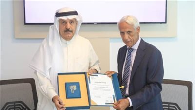 جمعية مصارف البحرين تكرم أحد رواد الحوكمة الإدارية بالمؤسسات المصرفية