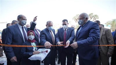 صور | البنك الأهلي المصري يفتتح فرعا جديدا بمدينة الداخلةلتصل شبكة فروعه الى 560 فرعا 