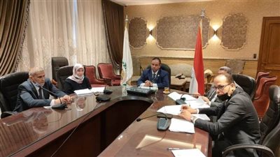 رئيس الجمارك: إعفاء العالقين من أي غرامات نتيجة تعرضهم للتأخير بالموانئ الحدودية