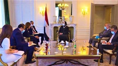 وزيرة التجارة: جذب استثمارت فرنسية لمصر بقطاعات الاتصالات والمركبات الكهربائية وتكرير السكر