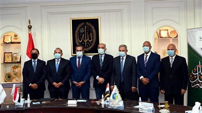 رئيس البنك الأهلي المصري: ندرس دعم مبادرة حياة كريمة لتوفير احتياجات المواطن الأساسية