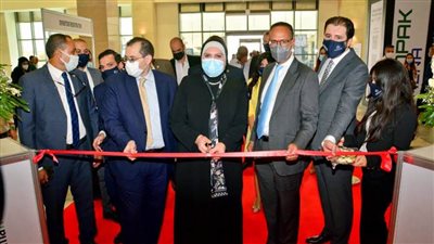 بمشاركة 140 شركة من 16 دولة.. وزيرة التجارة تفتتح الدورة التاسعة لمعرض 