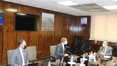 وزير الكهرباء يبحث مجالات التعاون الجديدة مع رئيس شركة سيمنس بالشرق الأوسط