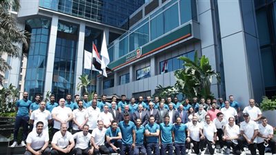 بعد بقائه في الدوري الممتاز..  البنك الأهلي المصري يكرم فريقه الأول لكرة القدم
