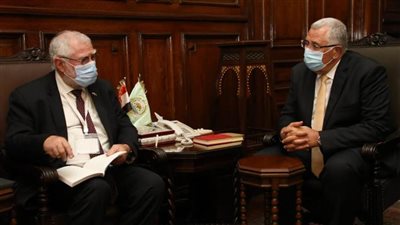 وزيرا الزراعة في مصر ونامبييا يبحثان تعزيز التعاون بين البلدين 