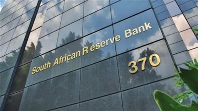محافظ البنك المركزي في جنوب إفريقيا يدعو للتخلي عن النطاق المستهدف للتضخم