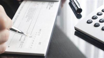 بشري سارة للتجار.. خطوات استخراج دفتر شيكات من البنوك 2021