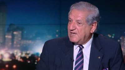 فخري الفقي يؤكد أهمية الصناعات بغرض التصدير وتشجيع الاستثمار