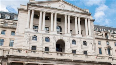 عضو في اللجنة السياسة النقدية ببنك إنجلترا:على الأسر البريطانية الاستعداد لارتفاع أسعار الفائدة المبكر
