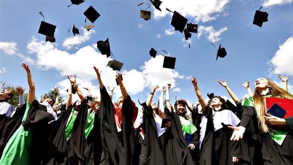 قرض للتعليم الجامعي