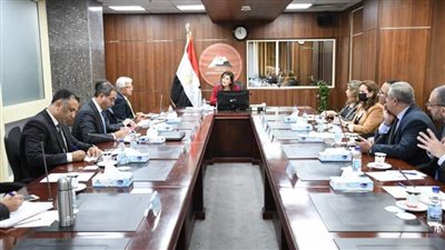 وزيرة التخطيط تبحث سبل تعزيز التعاون مع وفد البنك الدولي