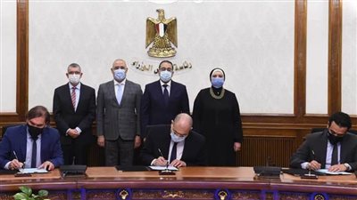 مدبولي يشهد التوقيع على عقد بيع قطعتي أرض لإنشاء مصنع ألماني للأجهزة المنزلية بالعاشر من رمضان