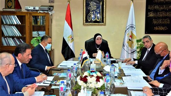 اجتماع وزيرة التجارة