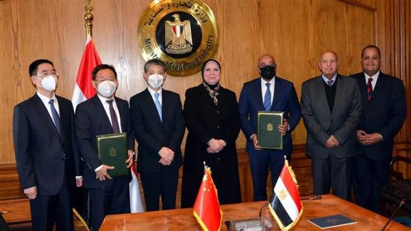 جانب من توقيع الاتفاقية