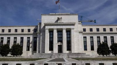 عضو بالفيدرالي الأمريكي يتوقع رفع أسعار الفائدة مرتين هذا العام