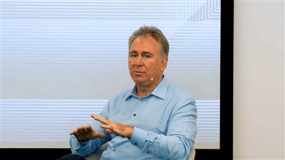 أكبر 20 صندوق تحوط بالعالم تحقق مكاسب قياسية بلغت 65.4 مليار دولار في عام 2021