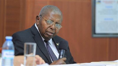 وفاة محافظ البنك المركزي الأوغندي