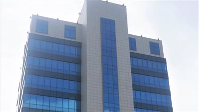 البنك المركزي الليبيري يحرق عملات قديمة