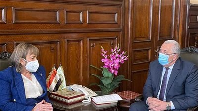 وزير الزراعة يبحث مع سفيرة أروجواي سبل دعم التعاون بين البلدين