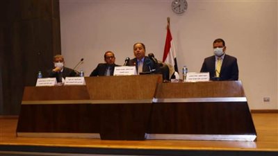 رموز المجتمع التجاري والصناعي: نعمل على تحفيز الصناعة ودعم الصادرات ودمج الاقتصاد غير الرسمي