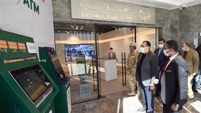  مدبولى يتفقد أول فرع لبنك يقدم خدمات مصرفية فى العاصمة الإدارية | صور