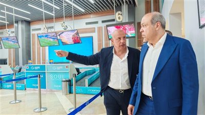 وزير الطيران يتابع استعدادات استضافة معرض العلمين الدولي للطيران 