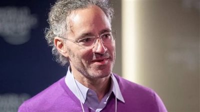 قفزة ضخمة في ثروة أليكس كارب بعد أداء استثنائي لأسهم بالانتير