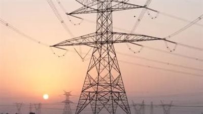 4 شركات وتحالفات تفوز بتنفيذ أكبر خط لنقل الكهرباء في مصر بتكلفة 253 مليون دولار