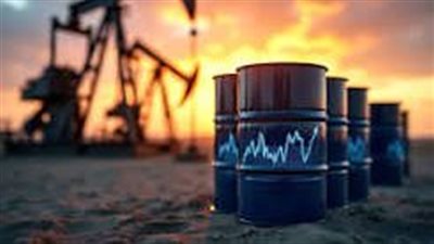 النفط يقفز بأكثر من 2% مع تصعيد الضغوط الأمريكية على إيران