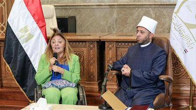 القومي لذوي الإعاقة والأوقاف يبحثان توسيع ترجمة خطبة الجمعة بلغة الإشارة