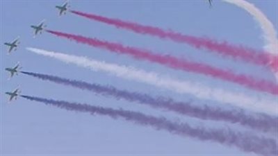 سوخوي 57 تخطف الأنظار في معرض العلمين للطيران