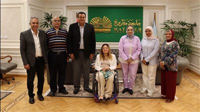 جامعة مطروح تبحث تطوير خدمات الطلاب ذوي الإعاقة وتعزيز دمجهم