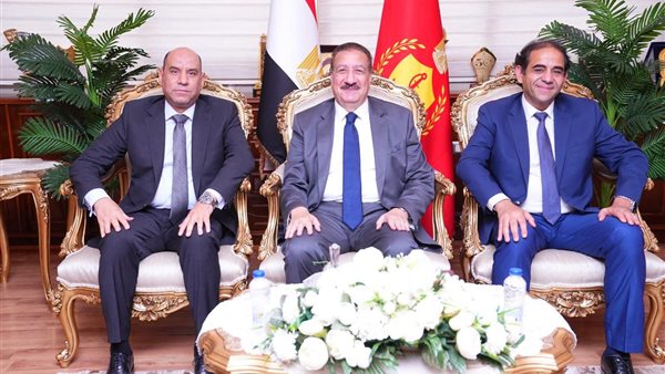 وزير العمل في بورسعيد    